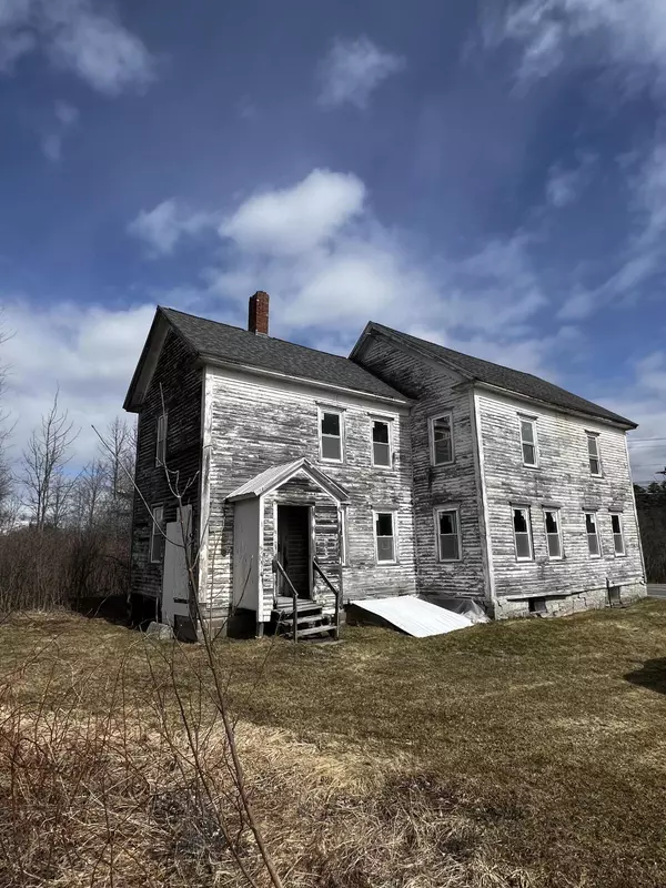 Benton, ME 04901,1210 Clinton AVE