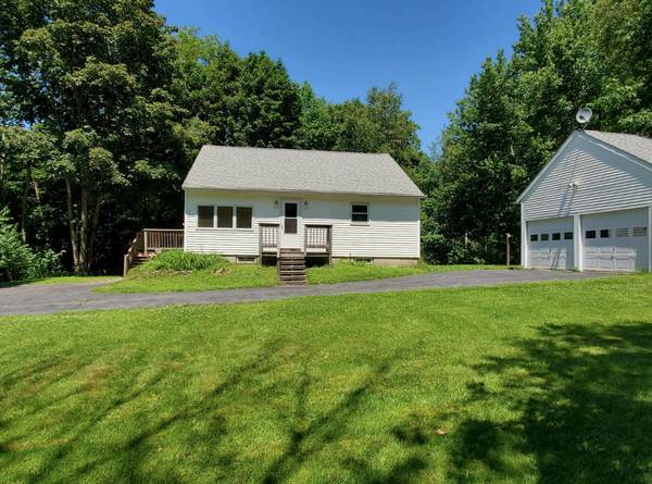 2154 Carmel RD N, Newburgh, ME 04444