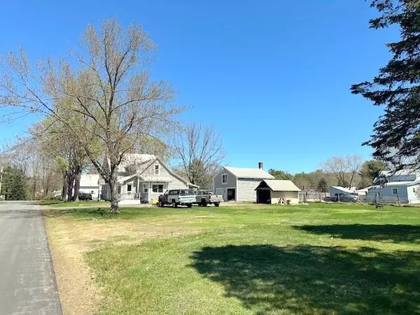 Madison, ME 04950,17 Spring ST