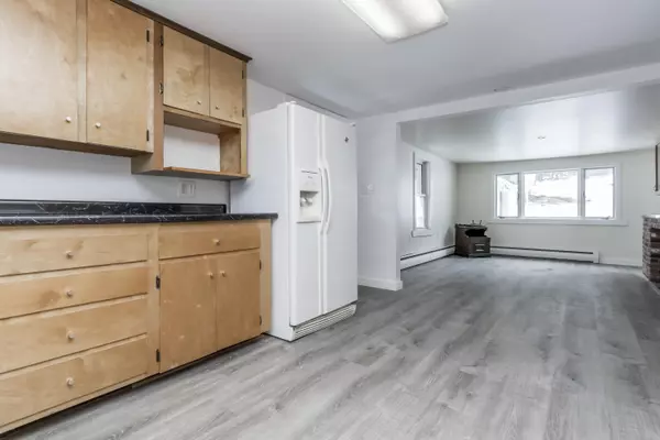 Norway, ME 04268,82 Harrison RD