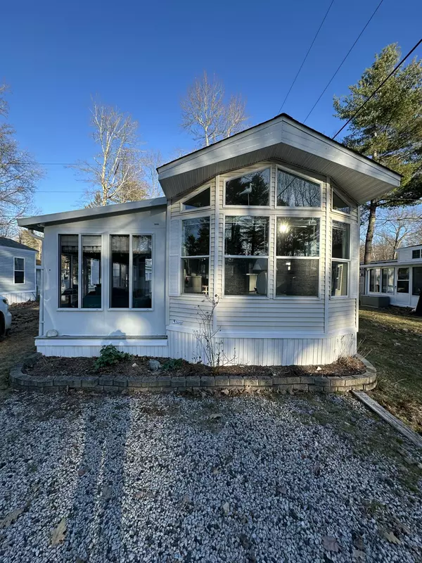 150 Chapel RD #11, Wells, ME 04090