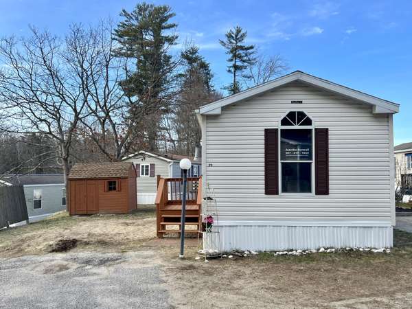 25 Beach Plum DR, Old Orchard Beach, ME 04064