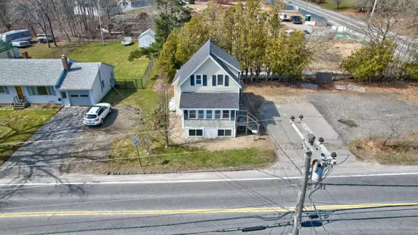 32 Birch ST, Rockland, ME 04841