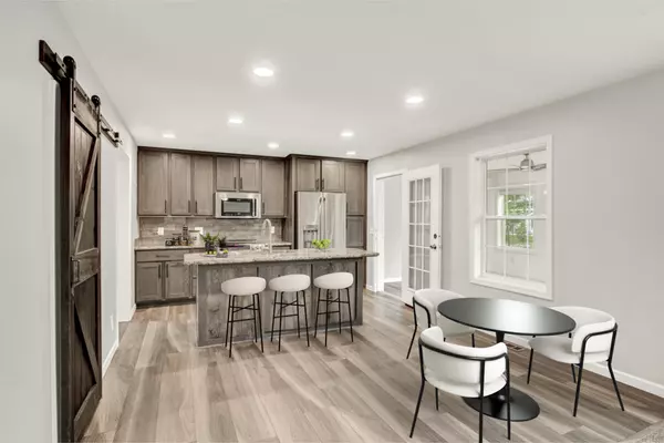 North Berwick, ME 03906,69 Country WAY