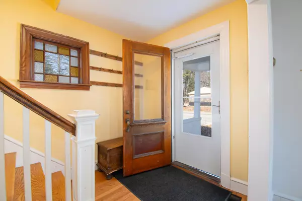 Topsham, ME 04086,14 Wilson ST