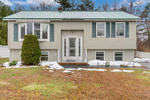 14 Libby DR, Buxton, ME 04093