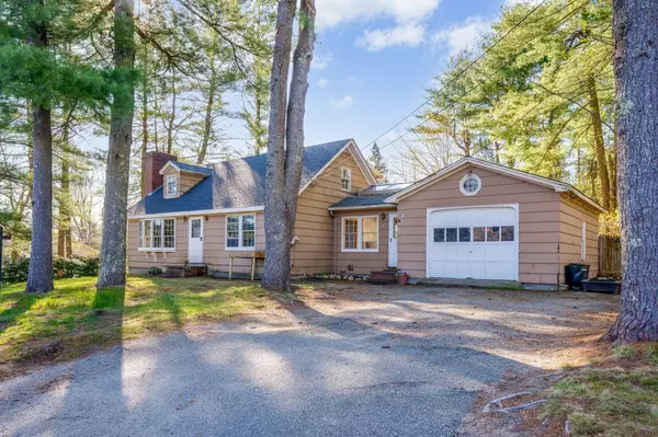 10 Spruce DR, Gray, ME 04039