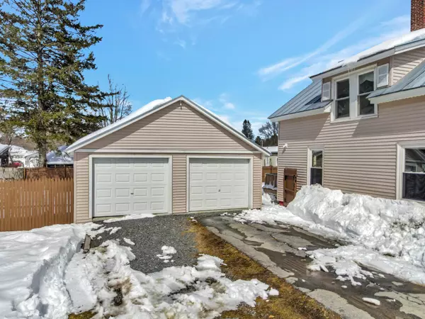 Madison, ME 04950,14 E Houghton ST