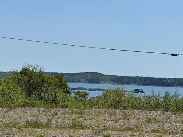 Eastport, ME 04631,7 Deep Cove RD