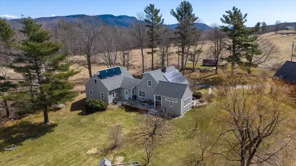 26 Sugar Maple RD, Hope, ME 04847