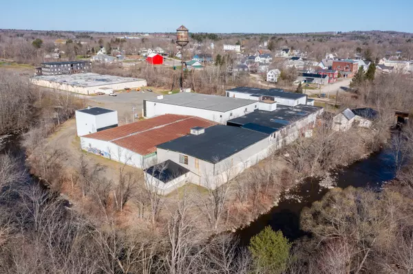 Newport, ME 04953,32 Mill ST