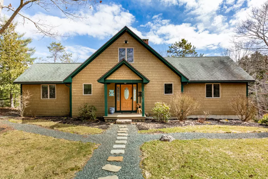 473 W Franklin RD, Hancock, ME 04640