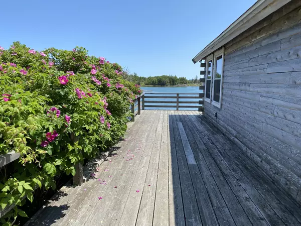 North Haven, ME 04853,23 Coopers LN