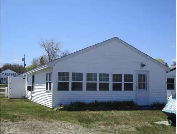 1277 Post RD #147, Wells, ME 04090