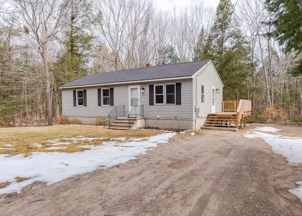 91 Otter DR, Standish, ME 04084