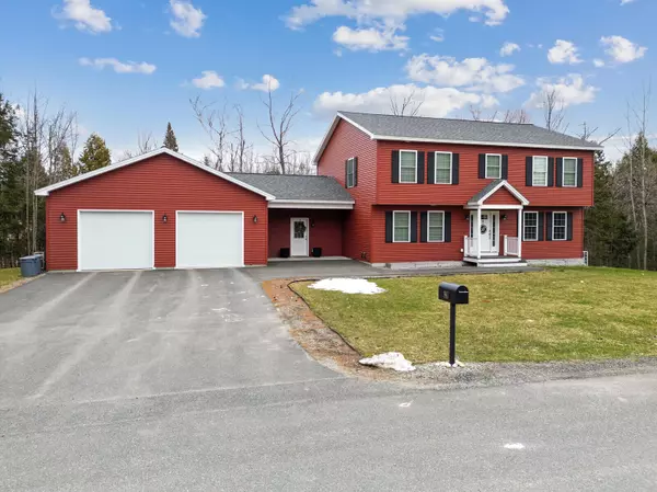 141 Pepin RD, Sidney, ME 04330