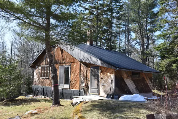 77 Blanket LN, Stockton Springs, ME 04981