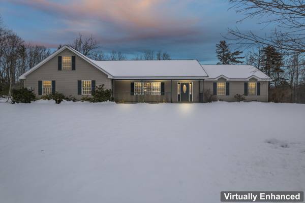 86 Terri LN, West Gardiner, ME 04345