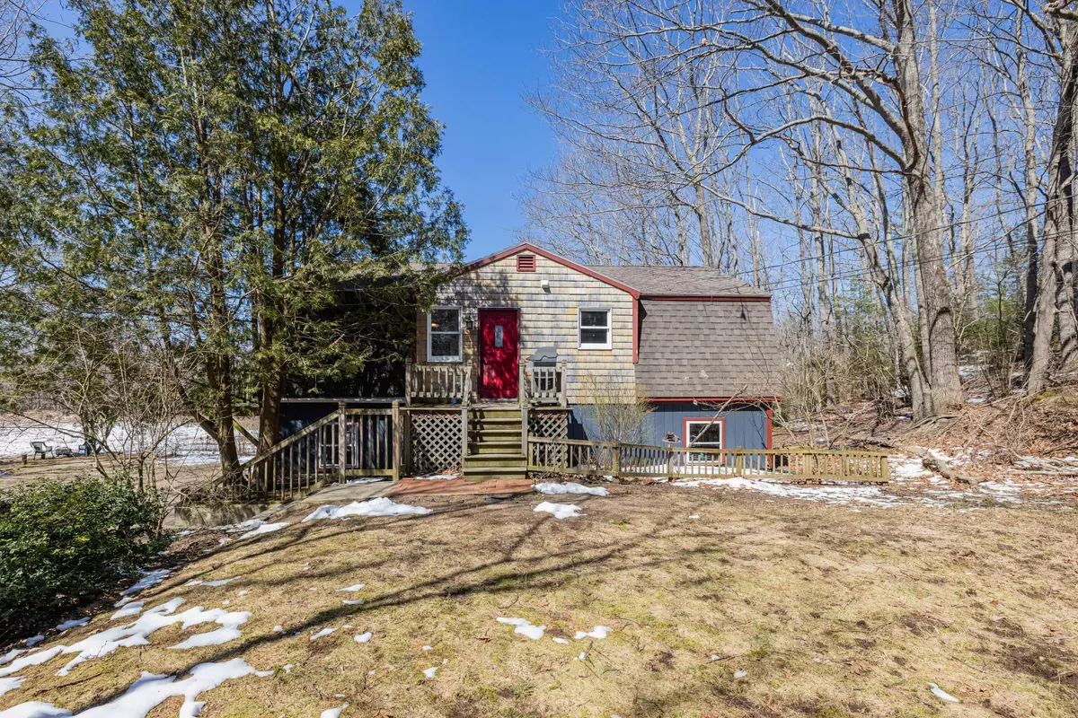 Kennebunk, ME 04043,19 Ladyslipper LN