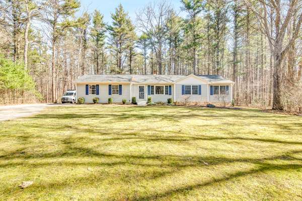 43 Miller RD, Kittery, ME 03905