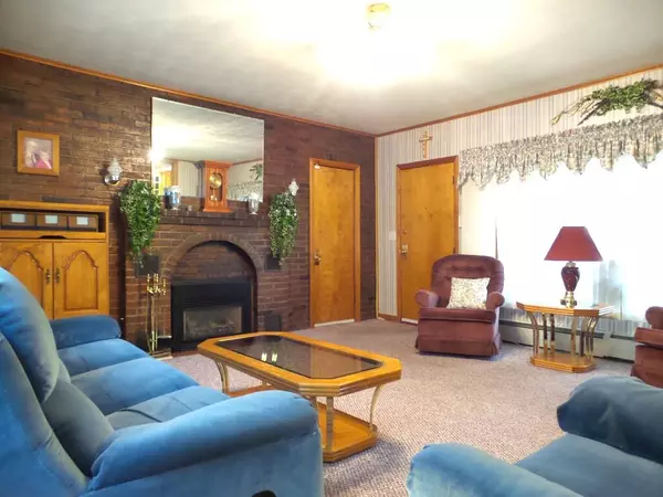 Waterville, ME 04901,184 Carver ST