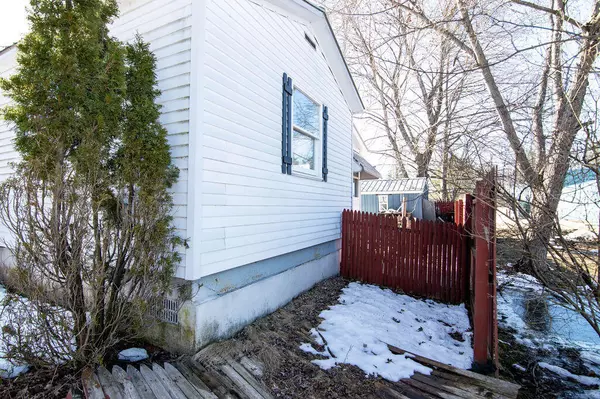 Norway, ME 04268,6 Aldrich AVE