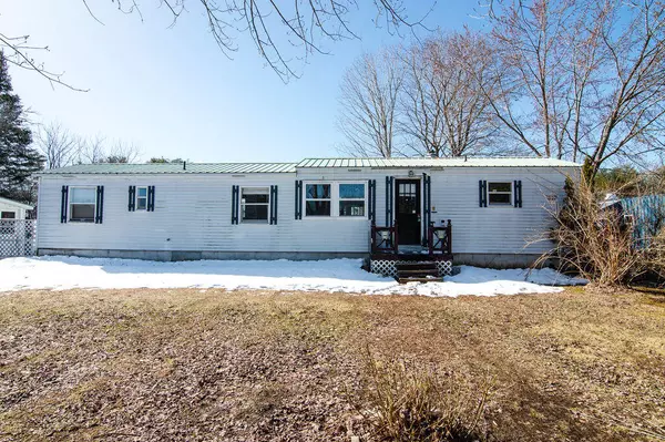 Norway, ME 04268,6 Aldrich AVE