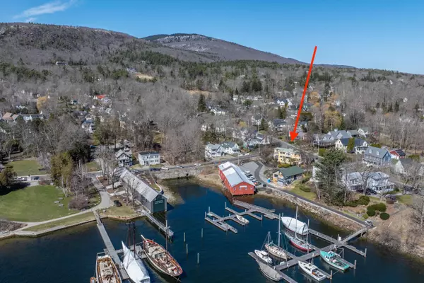 Camden, ME 04843,15 Sea ST