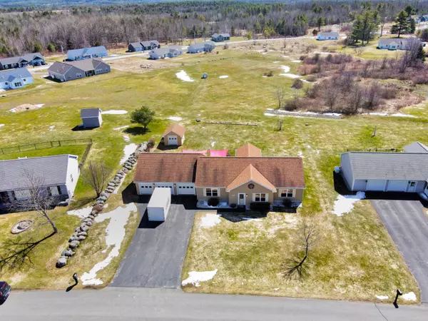 Waterville, ME 04901,12 Fieldstone DR