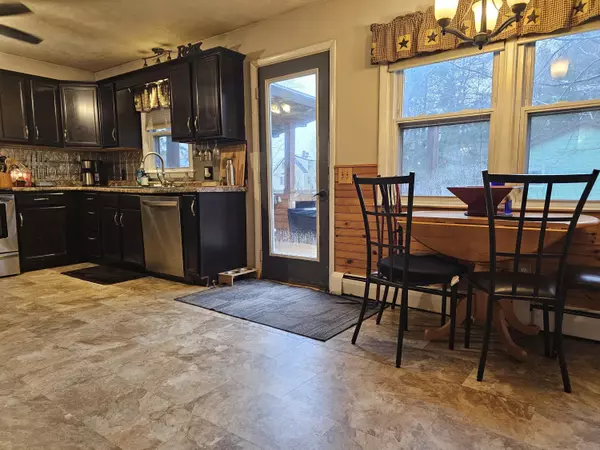 Oakland, ME 04963,10 Forest AVE