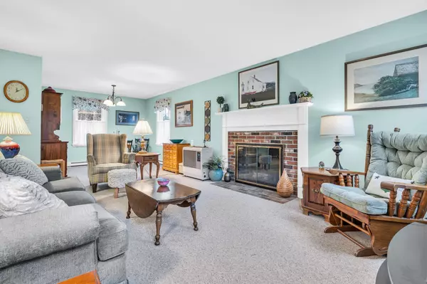 South Portland, ME 04106,32 Greenbriar WAY #3-2