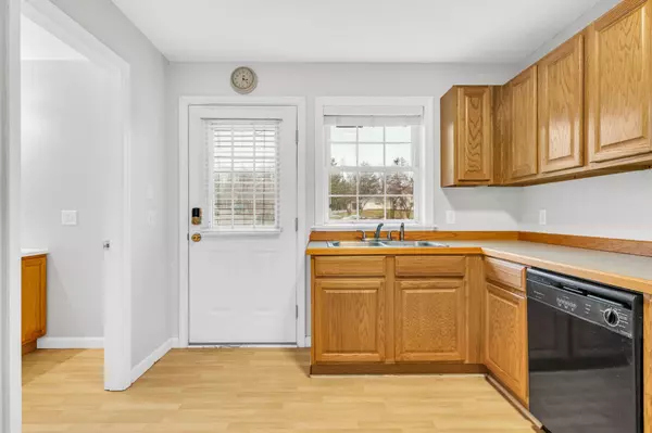 Milford, ME 04461,14 River Village DR #14