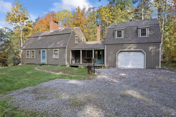 Westport Island, ME 04578,17 Evergreen LN