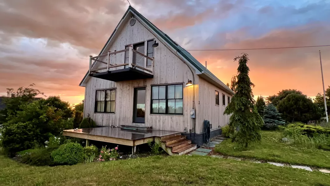 3 Hamilton ST, Lubec, ME 04652