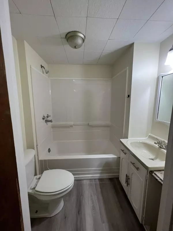 Presque Isle, ME 04769,13 Exchange ST