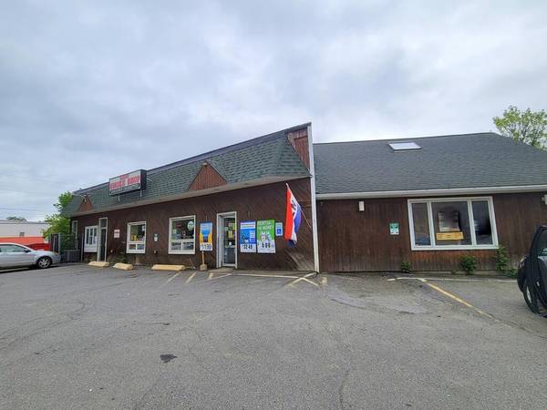 2 East Main ST, Dover-foxcroft, ME 04426