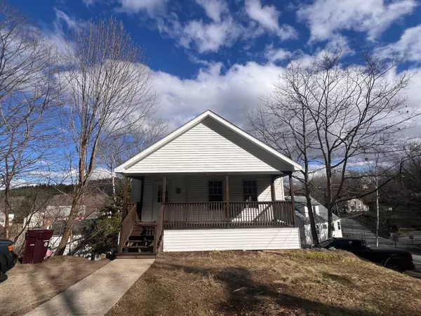 29 Dunton ST, Rumford, ME 04276