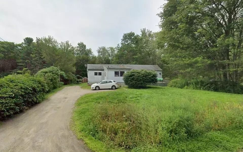 77 River RD, Boothbay, ME 04537