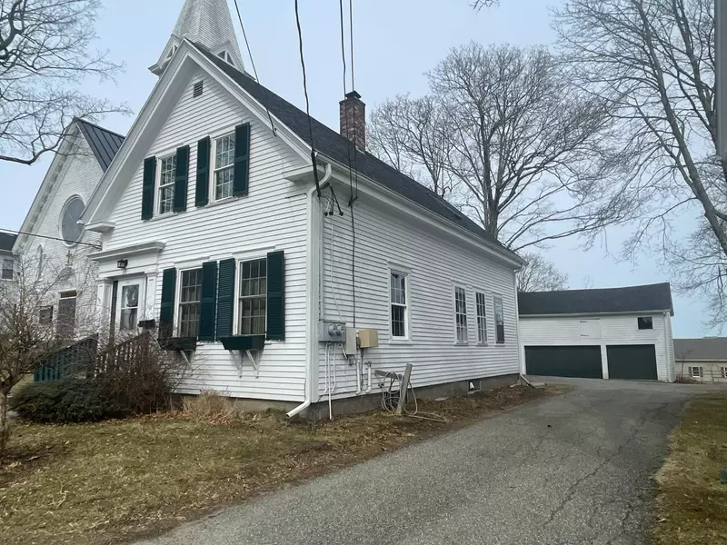 10 Free ST, Machias, ME 04654