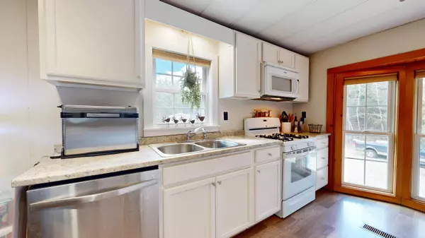 New Gloucester, ME 04260,Address not disclosed