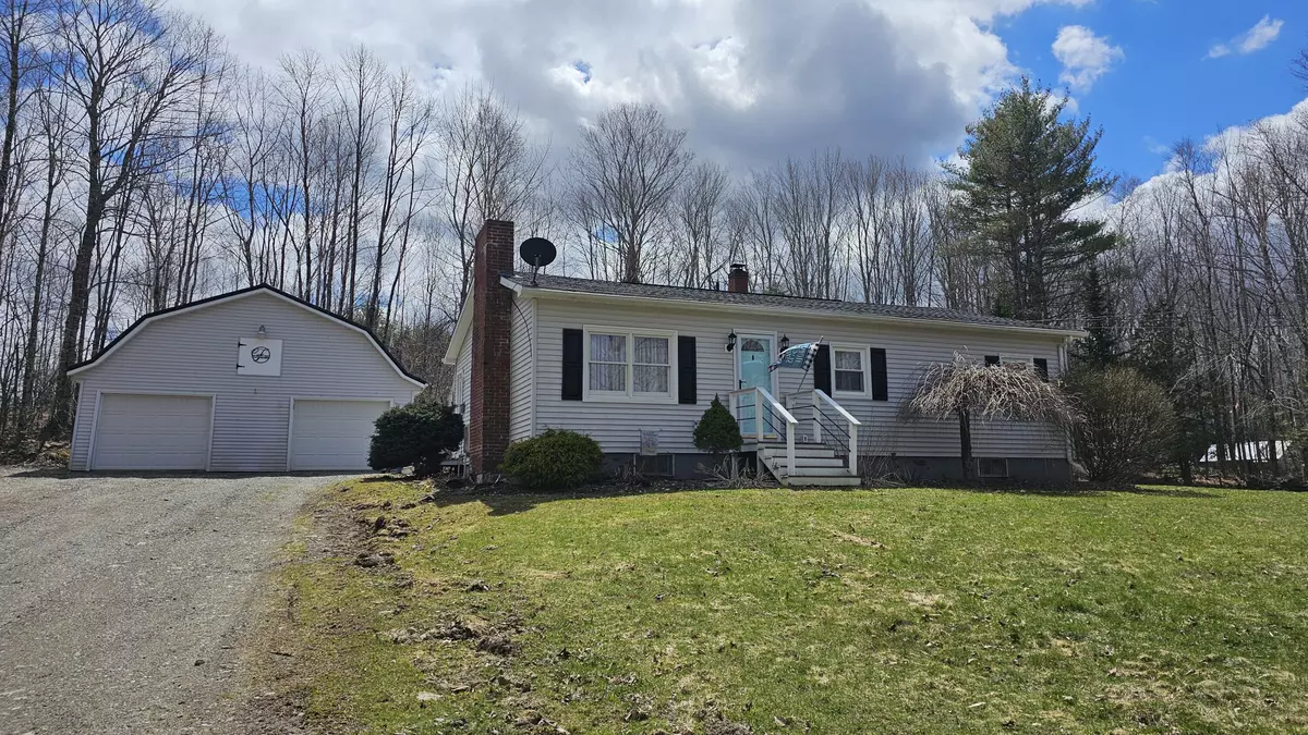 Newburgh, ME 04444,297 North RD