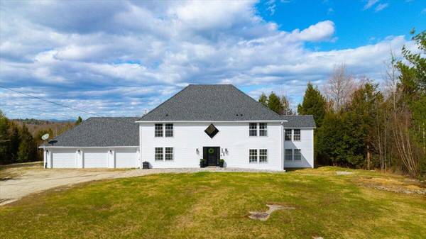 98 Highland DR, Minot, ME 04258