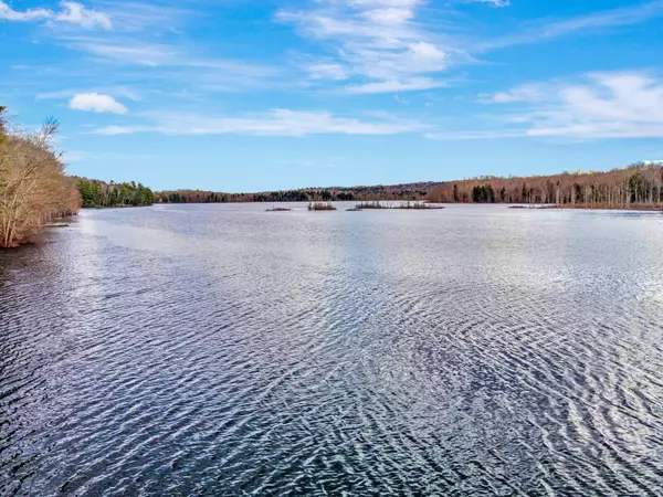 West Gardiner, ME 04345,97 Johnson LN