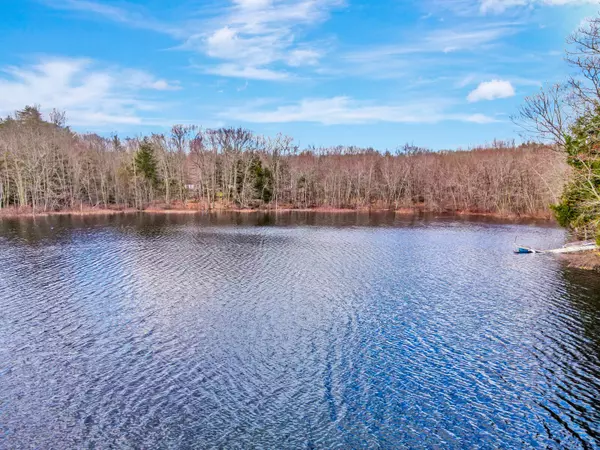 West Gardiner, ME 04345,97 Johnson LN