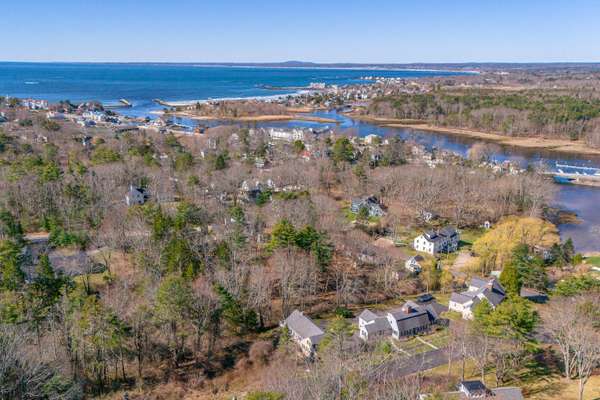 9 Juniper Knoll LN #6, Kennebunkport, ME 04046