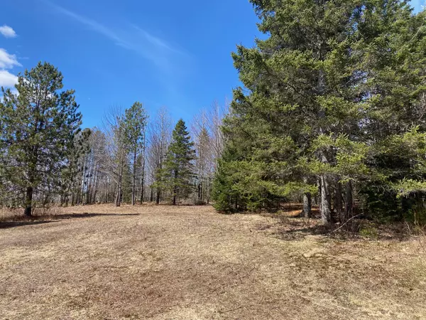 Shirley, ME 04485,6-4 West RD