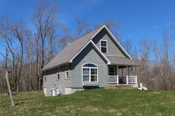 11 Norton Pond RD, Lincolnville, ME 04849