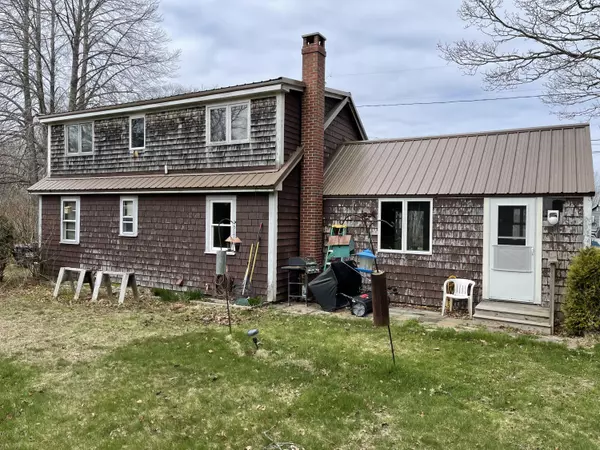 66 Middle RD, South Bristol, ME 04568