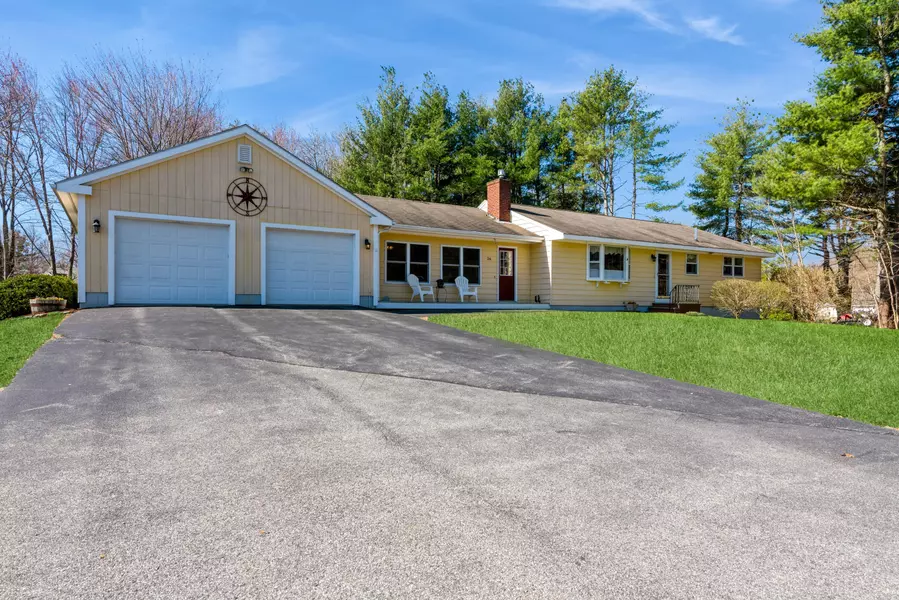 26 Shadagee RD, Saco, ME 04072