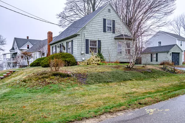 South Portland, ME 04106,44 Clemons ST